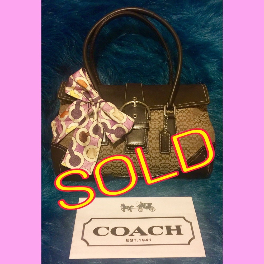 💕Authentic Coach Soho Buckle Flap Purse💕